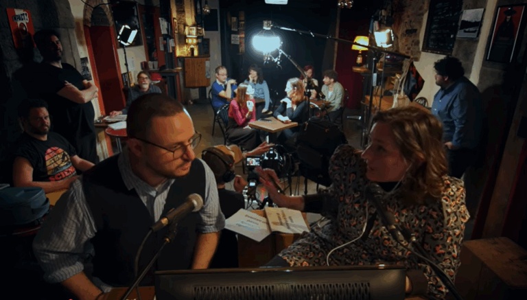 S00E06 (INTEGRALE) – LA CENA DELLE VERITÀ SCOMODE – Daniela Carli e Tiziana Zanutto